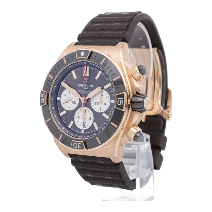 百年灵超级计时码表B01 44毫米