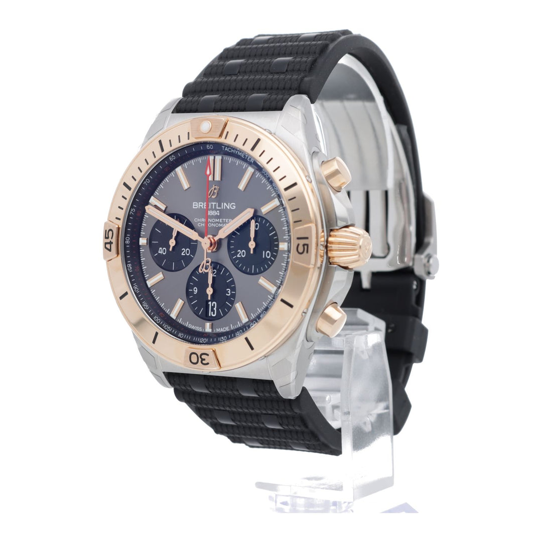 百年灵 Chronomat B01 42