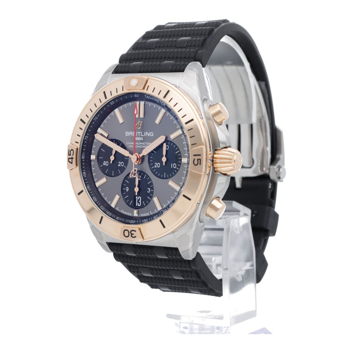 百年灵 Chronomat B01 42