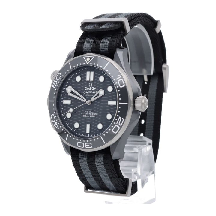 欧米茄海洋宇宙潜水表300米同轴大师计时器43.5毫米