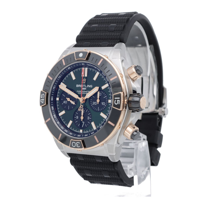 百年灵超级计时码表B01 44毫米