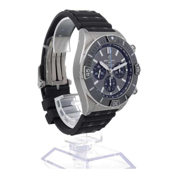 百年灵超级计时码表B01 44毫米