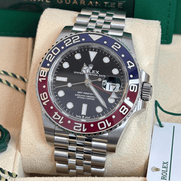 Rolex Pepsi oder Rolex Blau-Rot: Die legendäre GMT-Master im Fokus