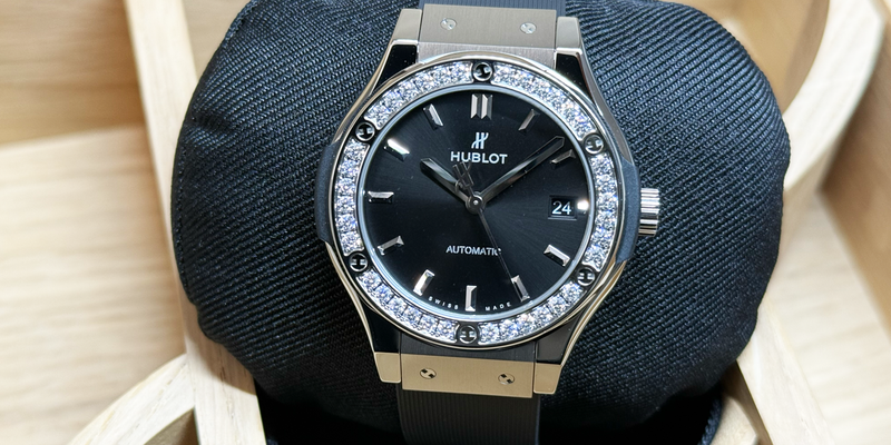 Titan Uhren für Herren: Robust, leicht und stilvoll