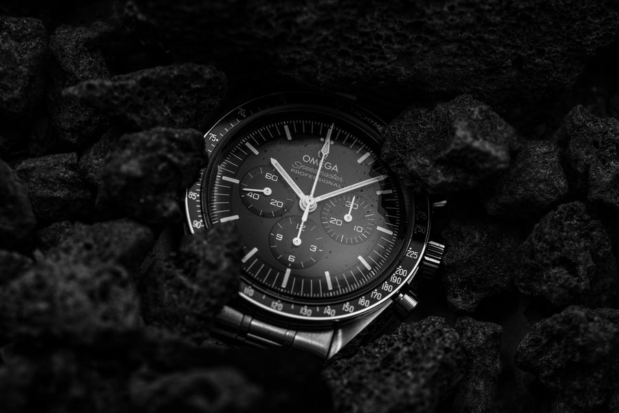 Omega Speedmaster – Un clásico en muñecas prominentes