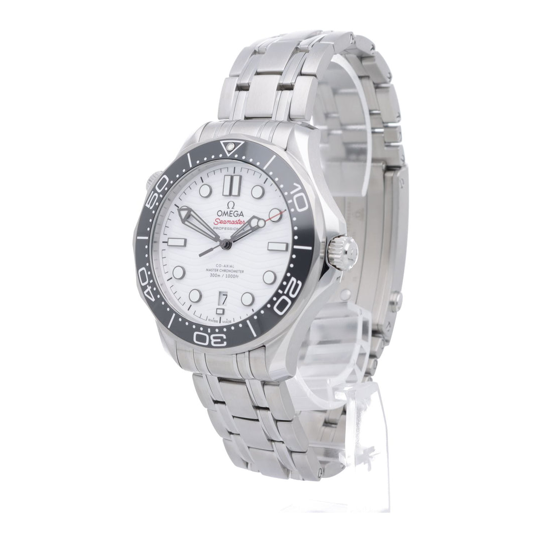 OMEGA Seamaster Diver 300M Co-Axial Master Chronometer