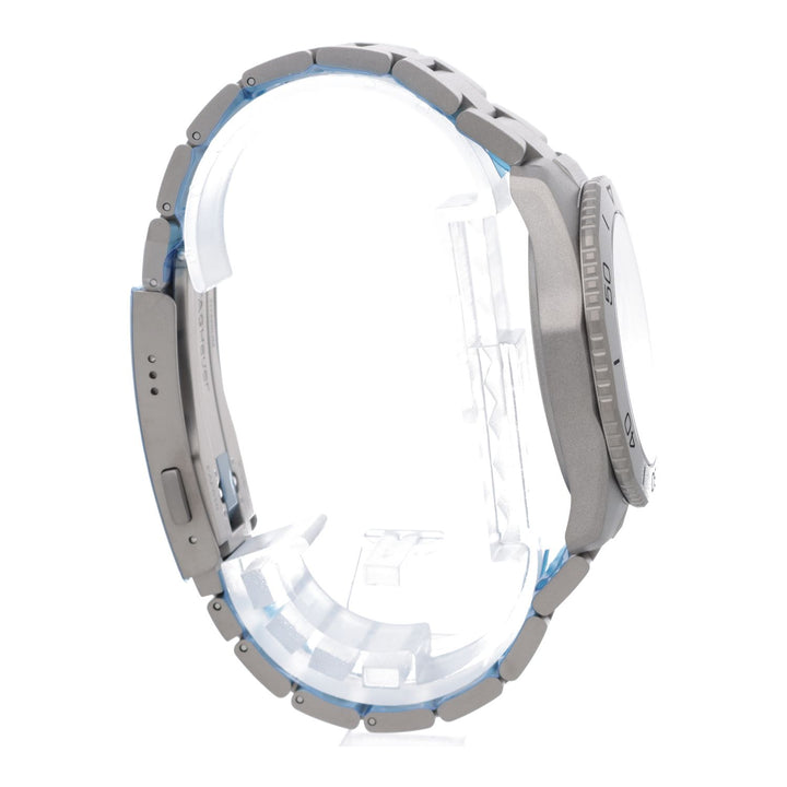 Tag Heuer Aquaracer Professional 200 Solargraph