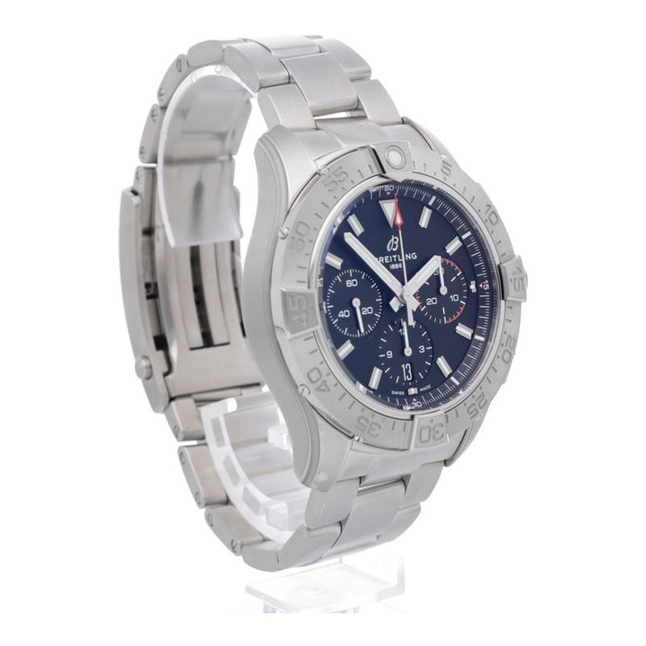 Breitling Avenger Chronograph B01 44