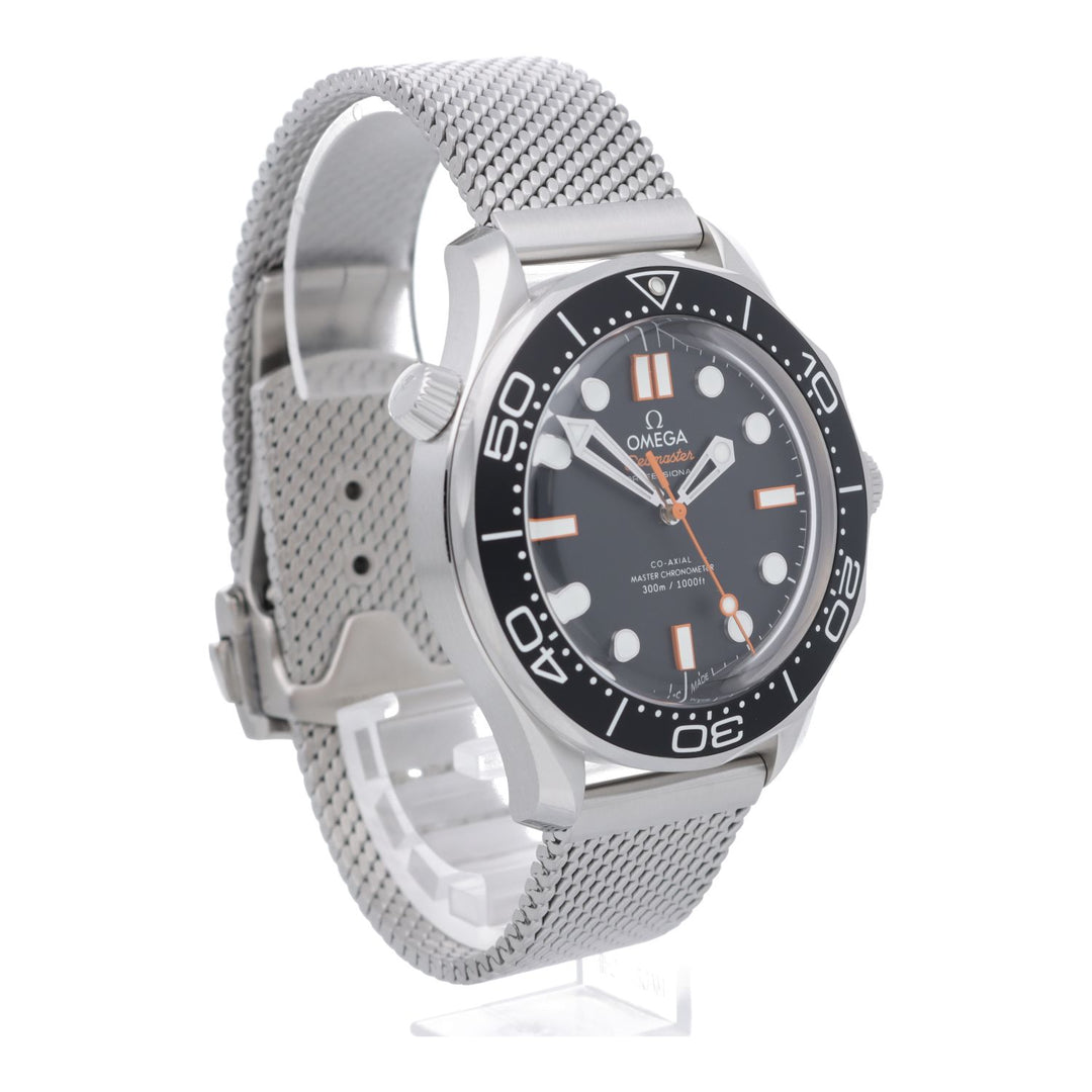 OMEGA 海马潜水表 300M 同轴大师计时码表 42mm